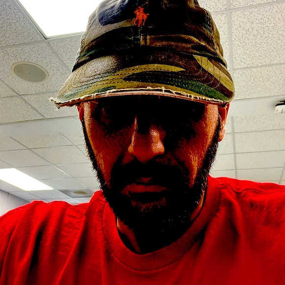 Meet your Posher, Adam - Picture 1 of 2